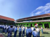Upacara Setiap Hari Senin